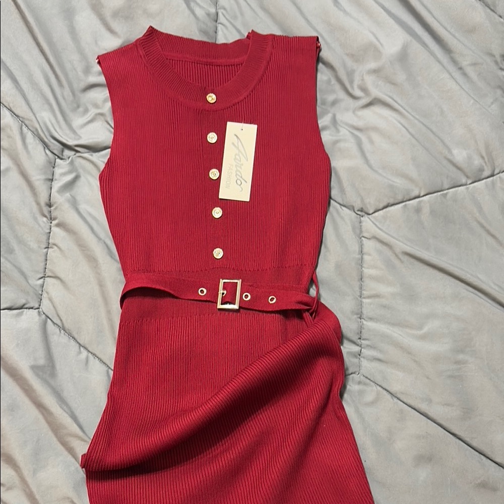 Red Sleeveless Dress with Belt